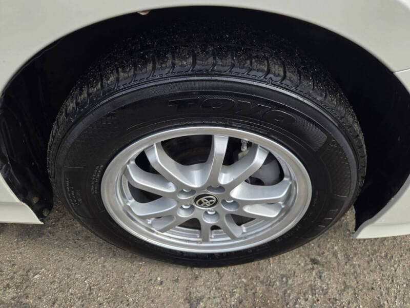 2019 Toyota Prius LE AWD-e