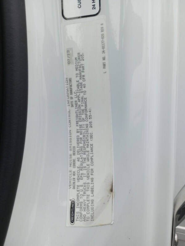 2014 Freightliner M2 106