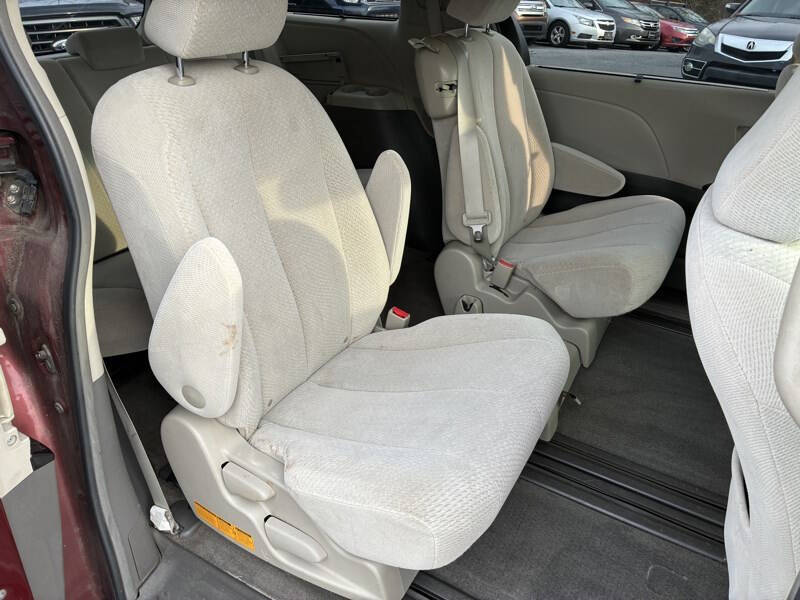 2011 Toyota Sienna