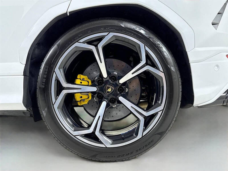 2020 Lamborghini Urus