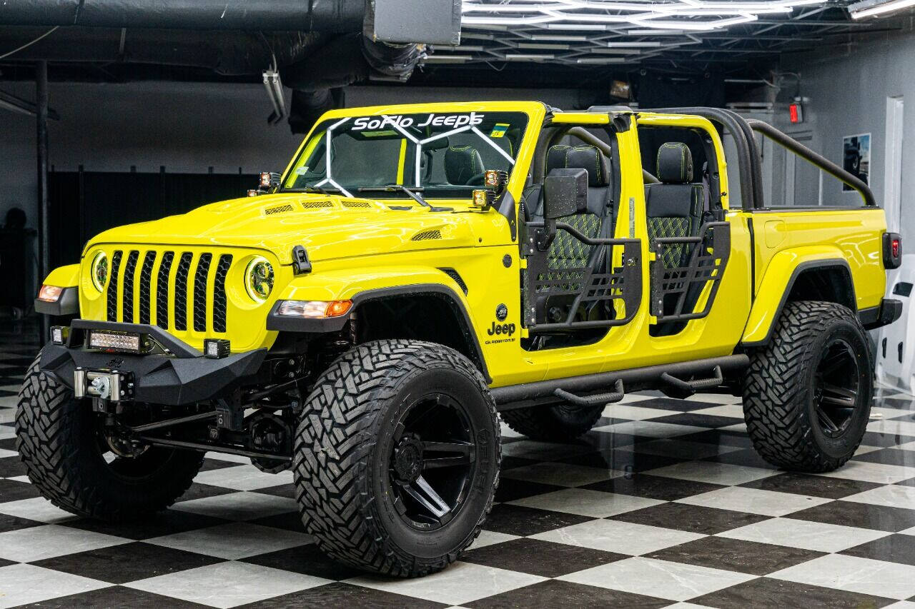2023 JEEP Gladiator Pickup - $65,995