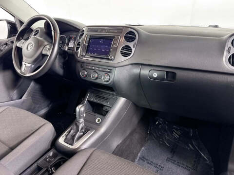 2017 Volkswagen Tiguan 2.0T Limited S