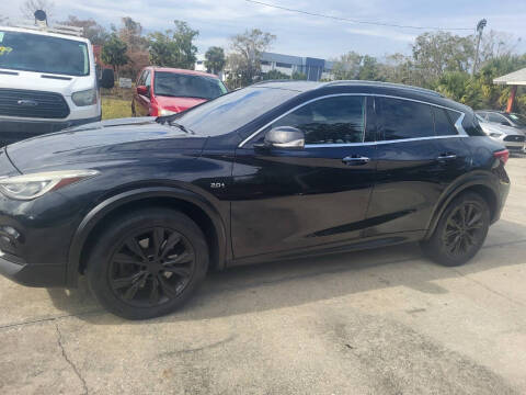 2017 Infiniti QX30 Luxury