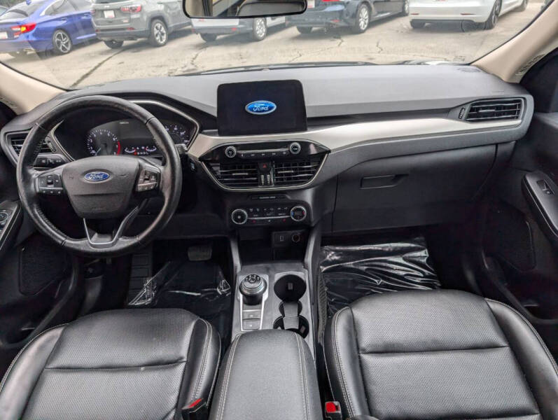 2020 Ford Escape SEL