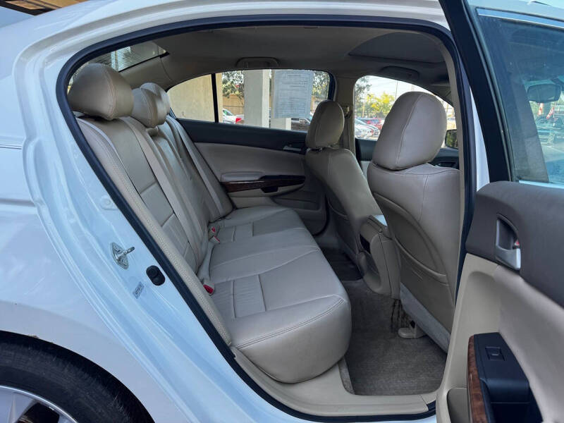 2010 Honda Accord EX-L V6 w/Navi