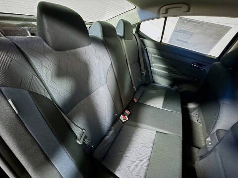 2025 Nissan Versa SV