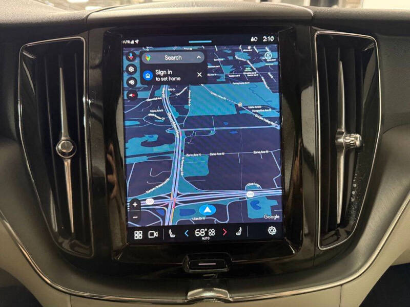 2025 Volvo XC60 T8 Plus Dark Theme