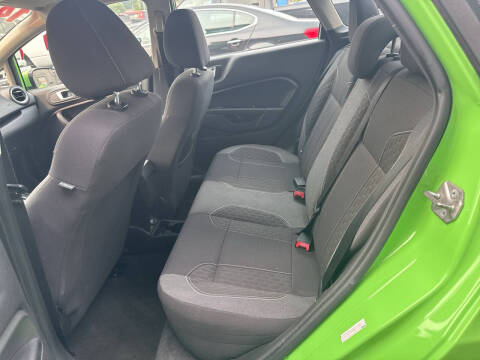 2014 Ford Fiesta SE