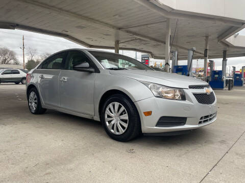 2011 Chevrolet Cruze for sale at JE Auto Sales LLC in Indianapolis IN