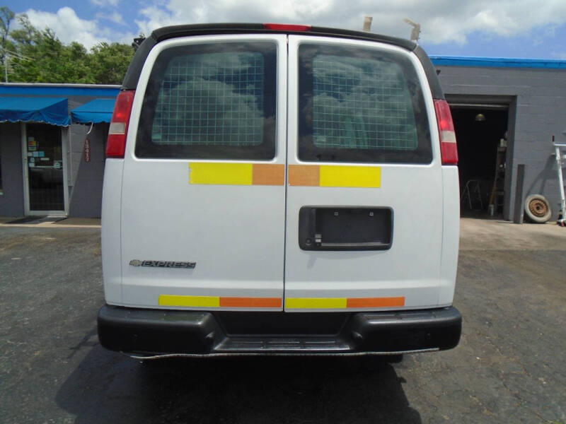 2017 Chevrolet Express 2500