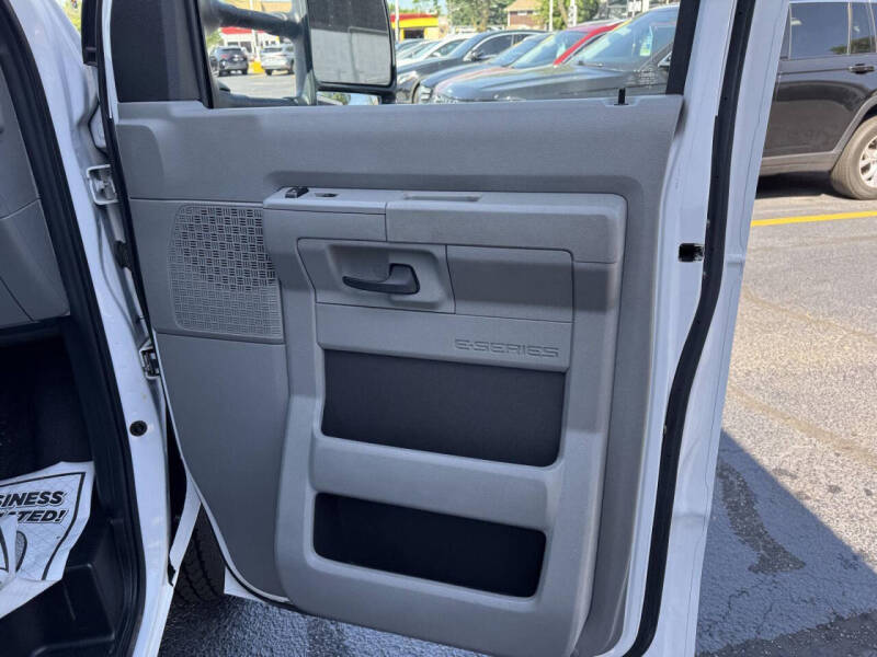 2022 Ford E-Series