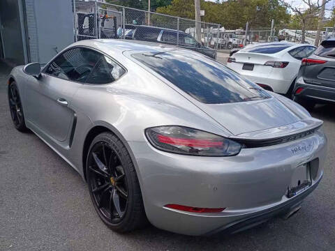 2018 Porsche 718 Cayman