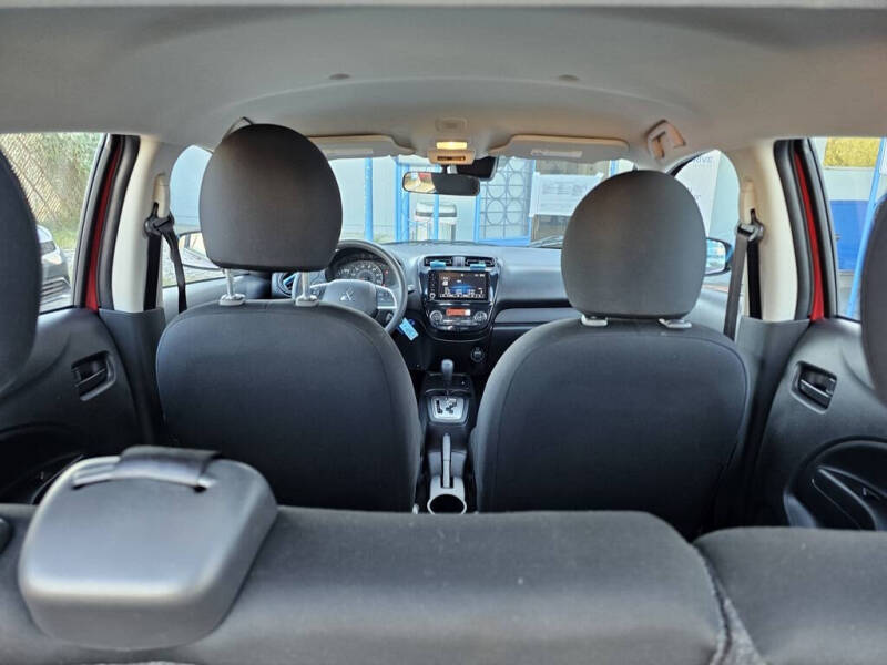 2024 Mitsubishi Mirage ES