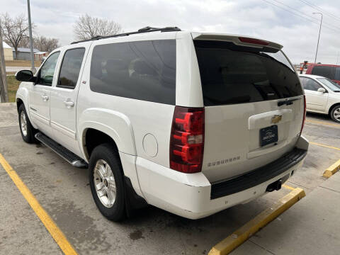 2011 Chevrolet Suburban LT