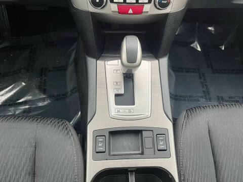 2010 Subaru Legacy 2.5i Premium