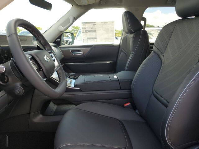 2026 Infiniti QX80 Luxe