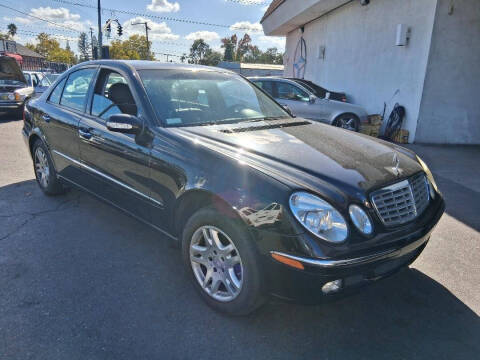 2005 Mercedes-Benz E-Class E 320