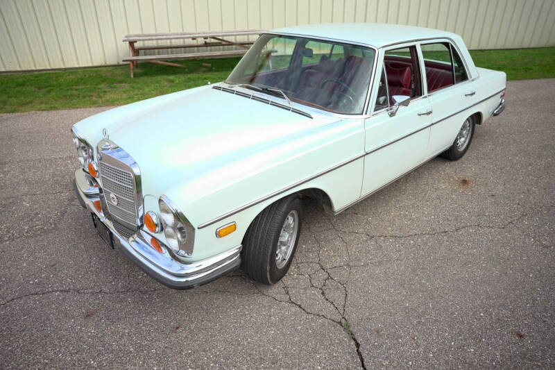 1972 Mercedes-Benz 280-Class