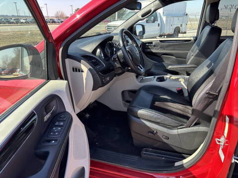 2016 Dodge Grand Caravan SXT Plus