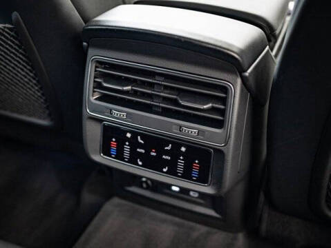 2022 Audi Q7 quattro Premium Plus 55 TFSI