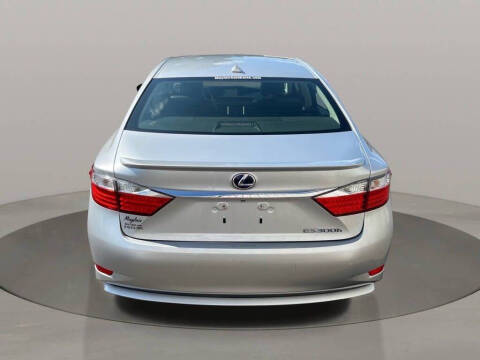 2013 Lexus ES 300h