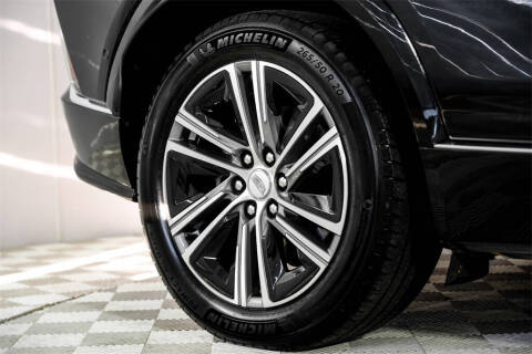 2024 Cadillac LYRIQ Luxury 1