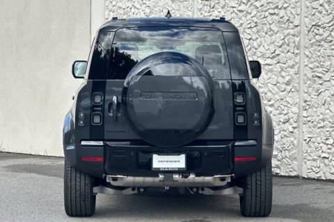 2026 Land Rover Defender 110 P300 S