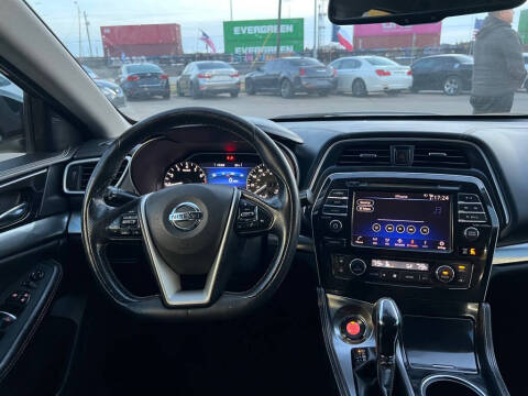 2019 Nissan Maxima 3.5 SV