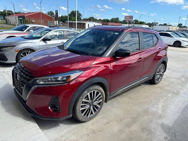 2023 Nissan Kicks SR