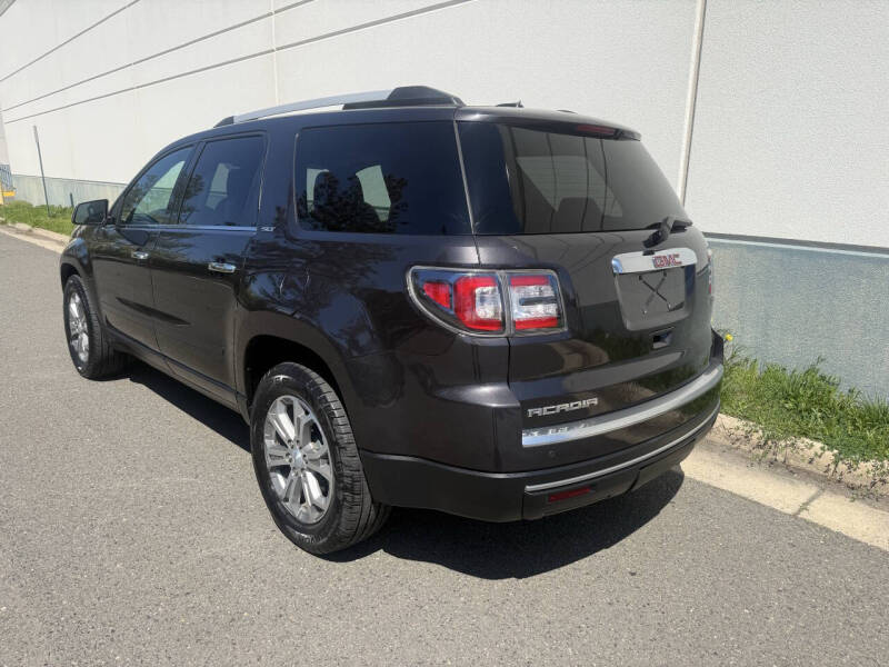 2016 GMC Acadia SLT-1