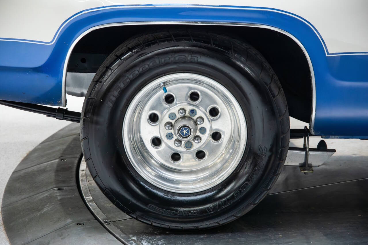 1971 Plymouth Roadrunner 36