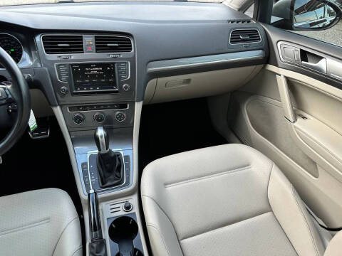 2017 Volkswagen Golf Alltrack