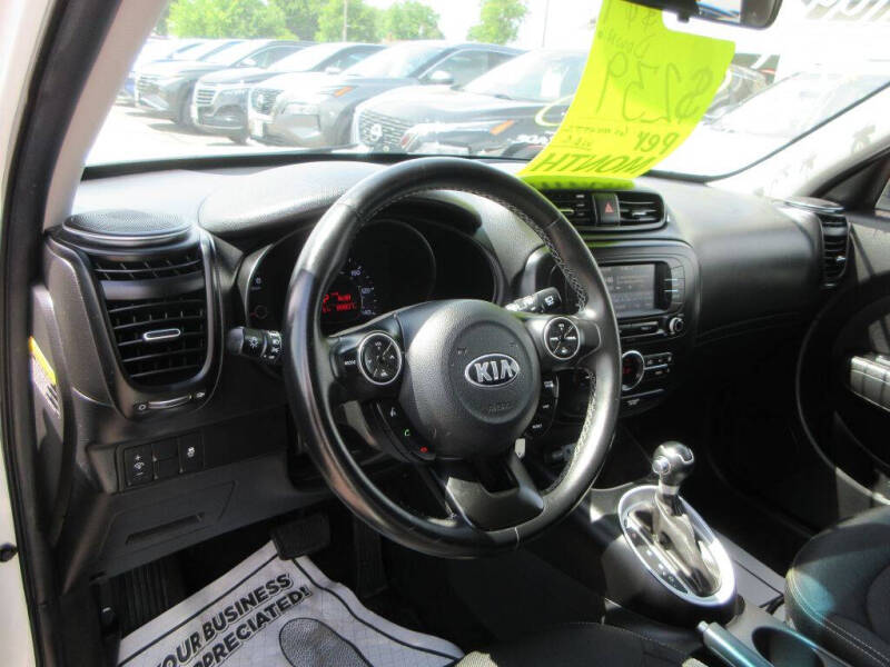 2017 Kia Soul +