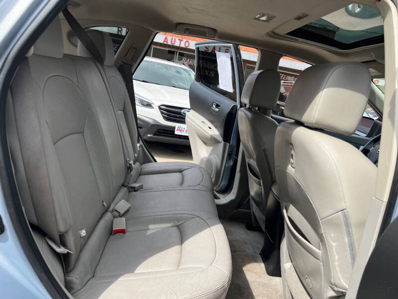 2013 Nissan Rogue SV w/SL Package