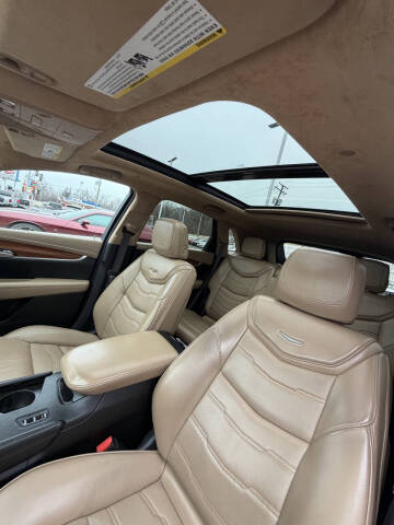 2017 Cadillac XT5 Platinum