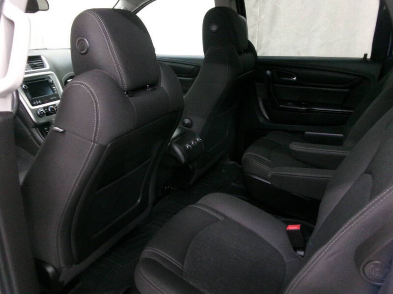 2016 GMC Acadia SLE-2