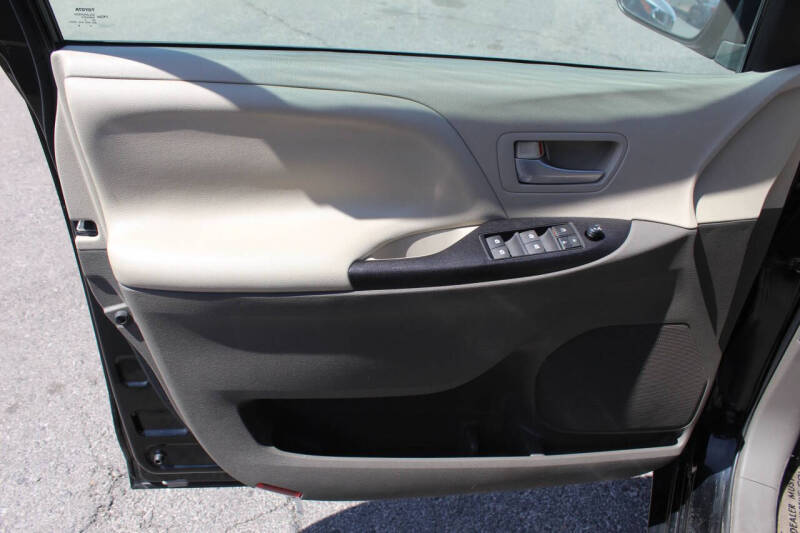 2015 Toyota Sienna