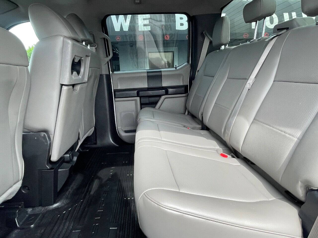 2017 FORD F-350 Pickup - $31,900