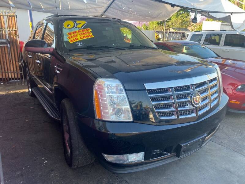 2007 Cadillac Escalade EXT for sale at Crown Auto Inc in South Gate CA