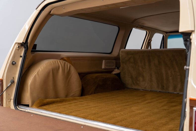 1987 GMC Suburban R1500