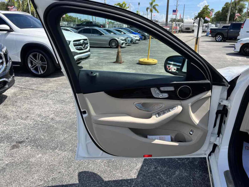 2020 Mercedes-Benz C-Class C 300