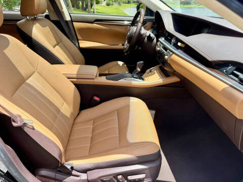 2016 Lexus ES 350