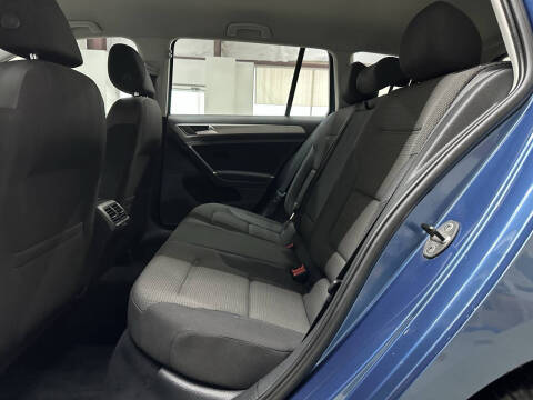 2017 Volkswagen Golf SportWagen TSI S 4Motion