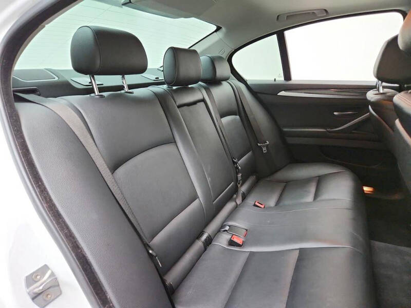 2016 BMW 5 Series 528i