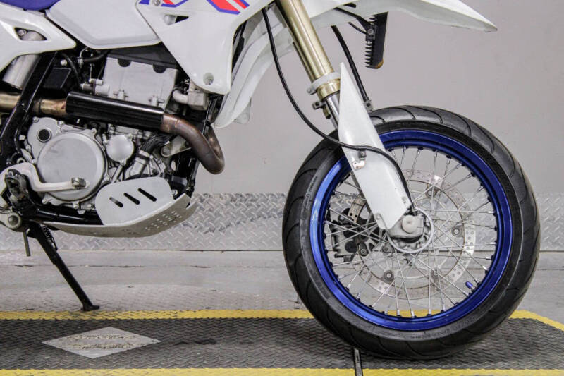 2023 Suzuki DR-Z400SM