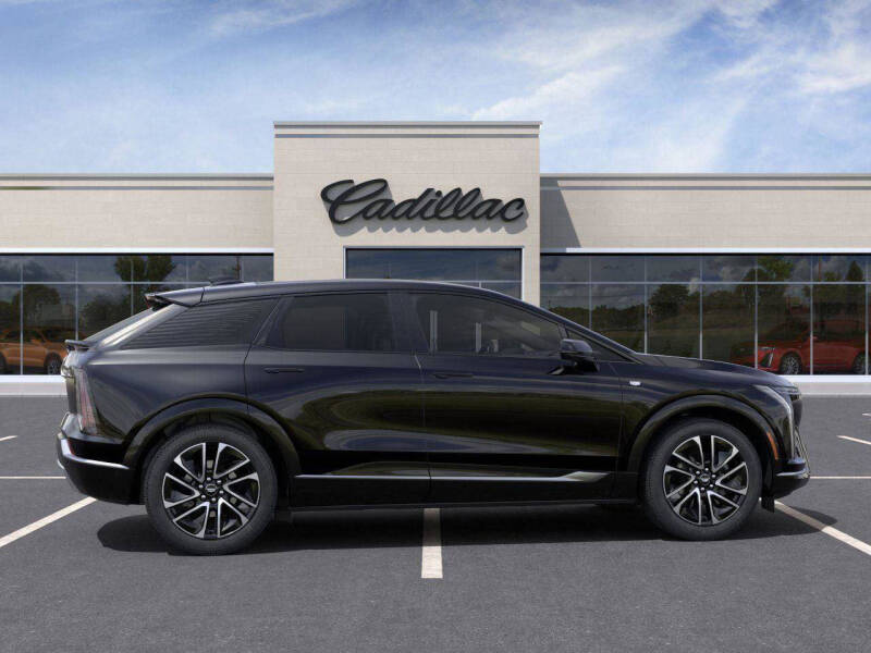 2025 Cadillac OPTIQ Sport 1