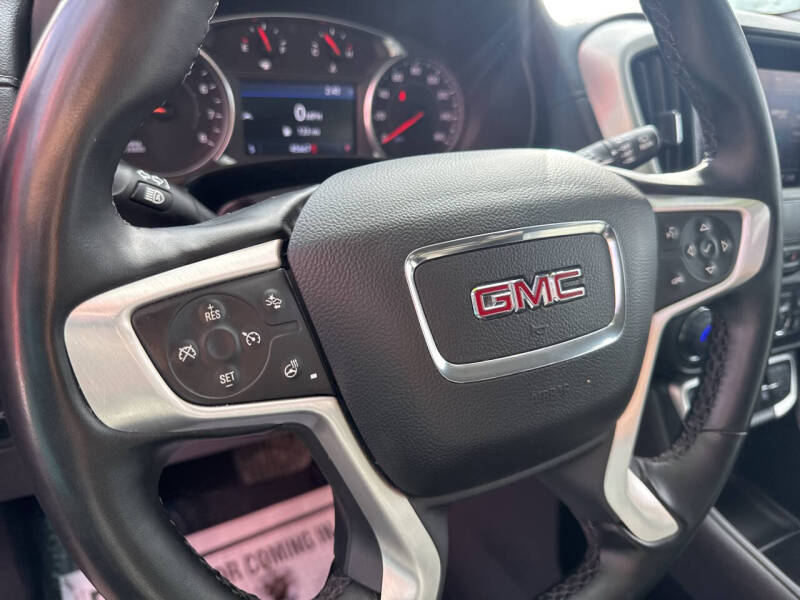 2024 GMC Terrain SLT