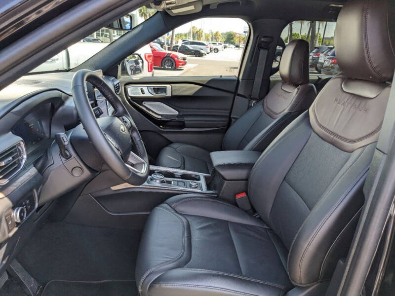 2023 Ford Explorer Platinum
