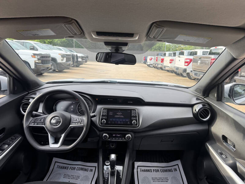 2020 Nissan Kicks SV