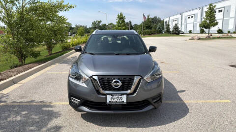2020 Nissan Kicks SR